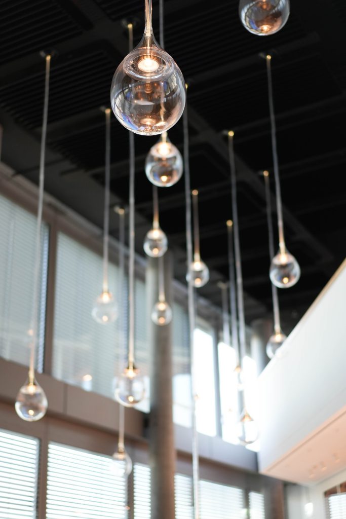 Moderne Hängelampen Glas Beleuchtung Location Business Event Düsseldorf Kamaka.info
