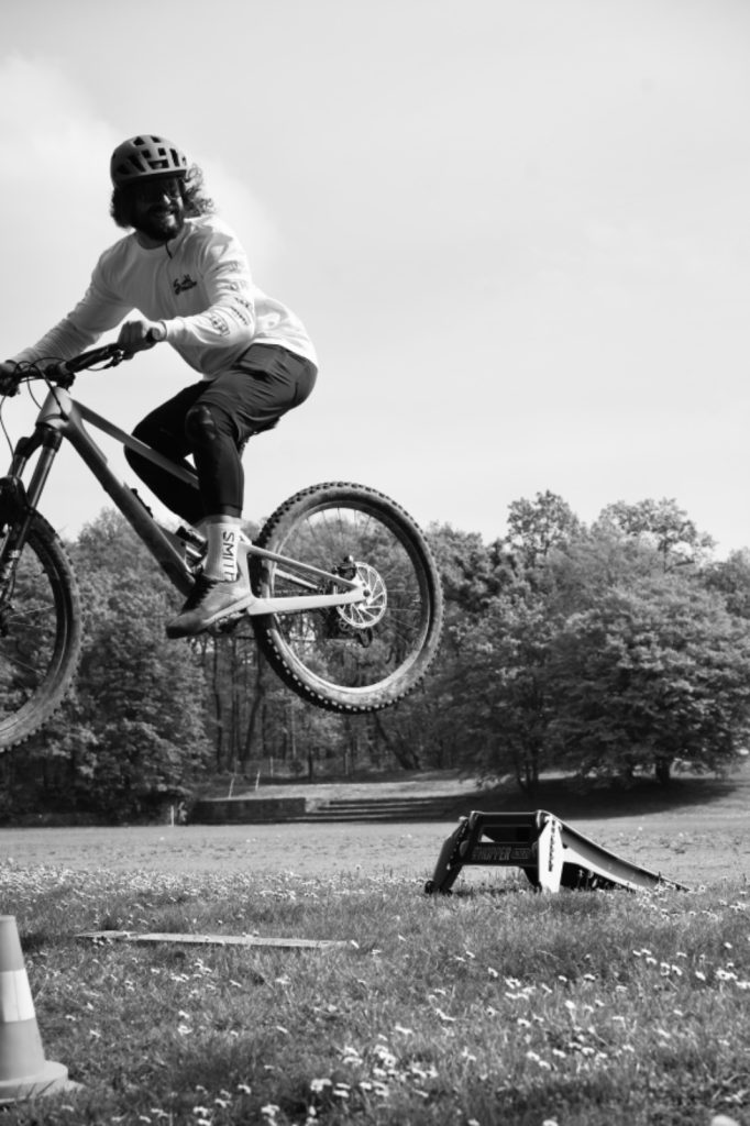 Fotografin aus Bonn: Schwarz-Weiß Sport-Lifestyle Fotoserie für Outdoor- und Fashion-Marken.